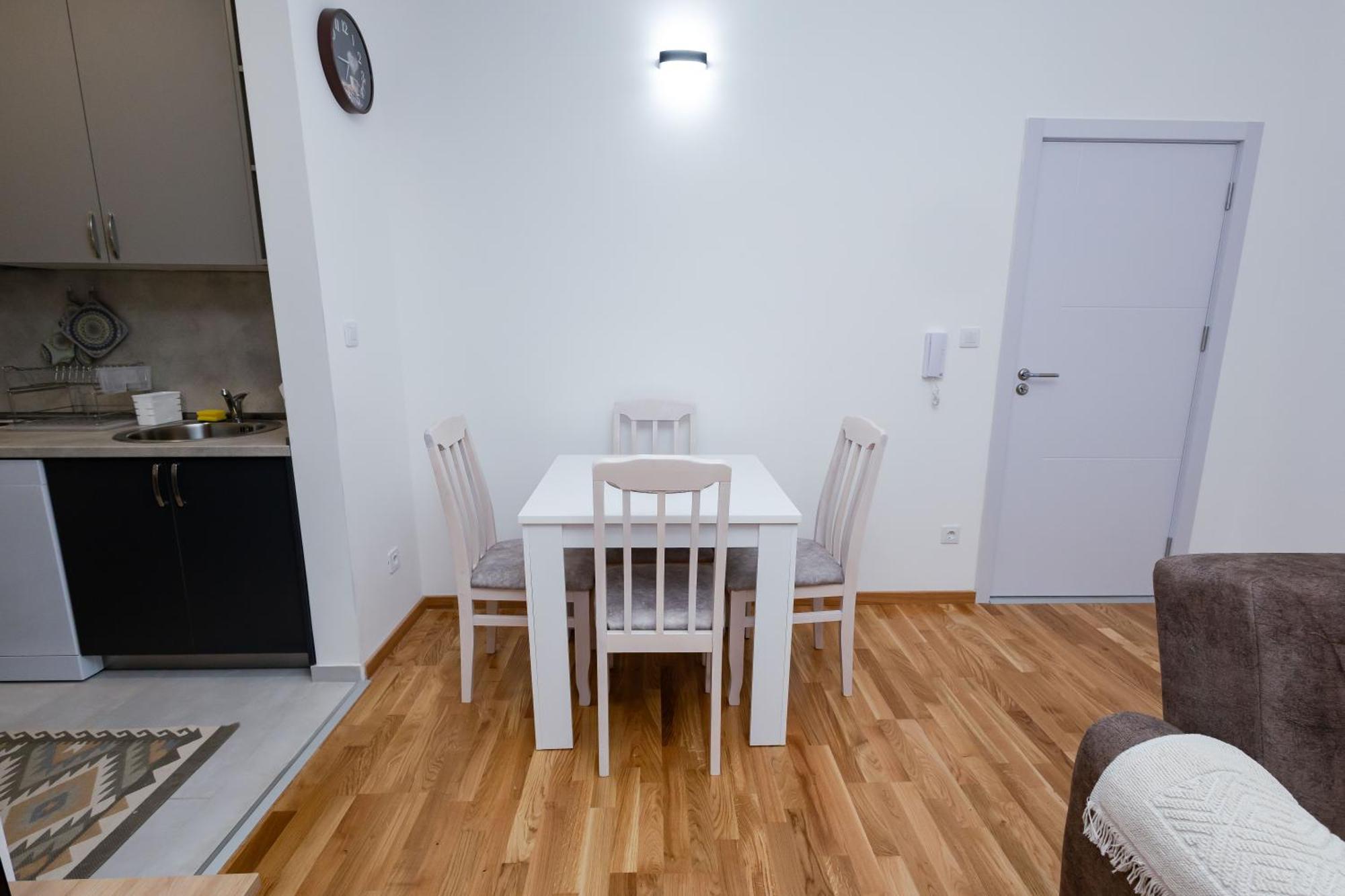 Apartamento Elegant Escape Podgorica Exterior foto